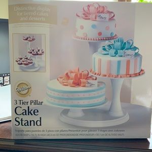 Wilton 3 tier pillar cake stand. White